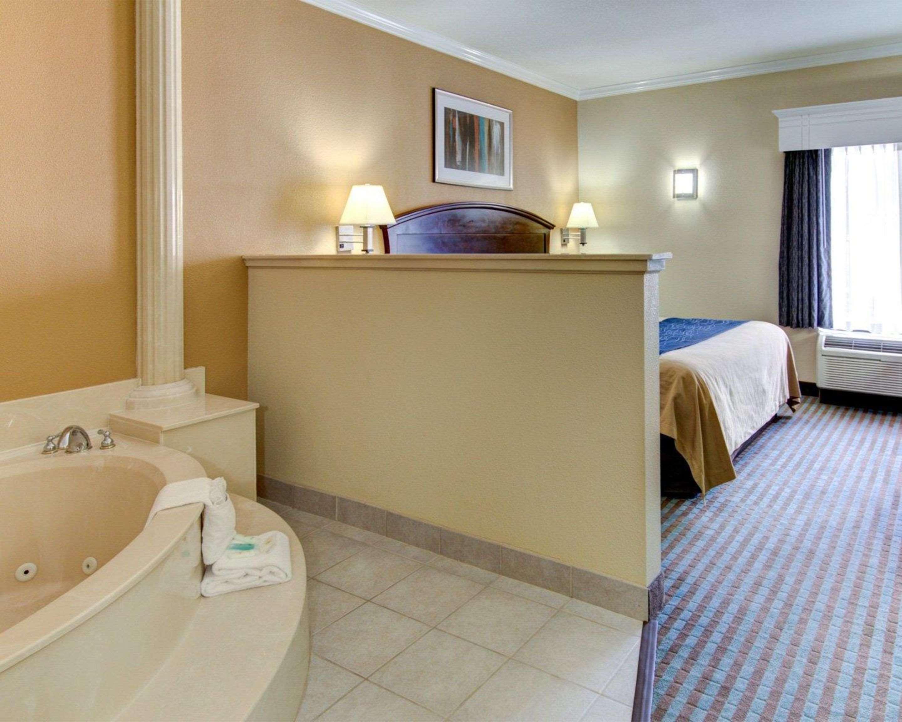 Comfort Inn Corsicana East Exteriér fotografie